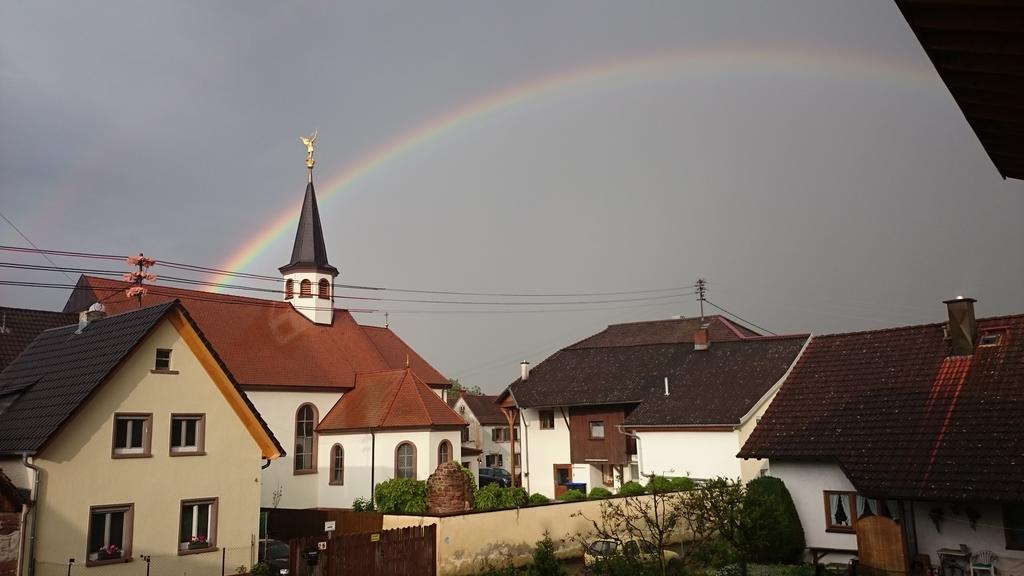 Ferienwohnung Sonnenschein Rheinhausen Dış mekan fotoğraf
