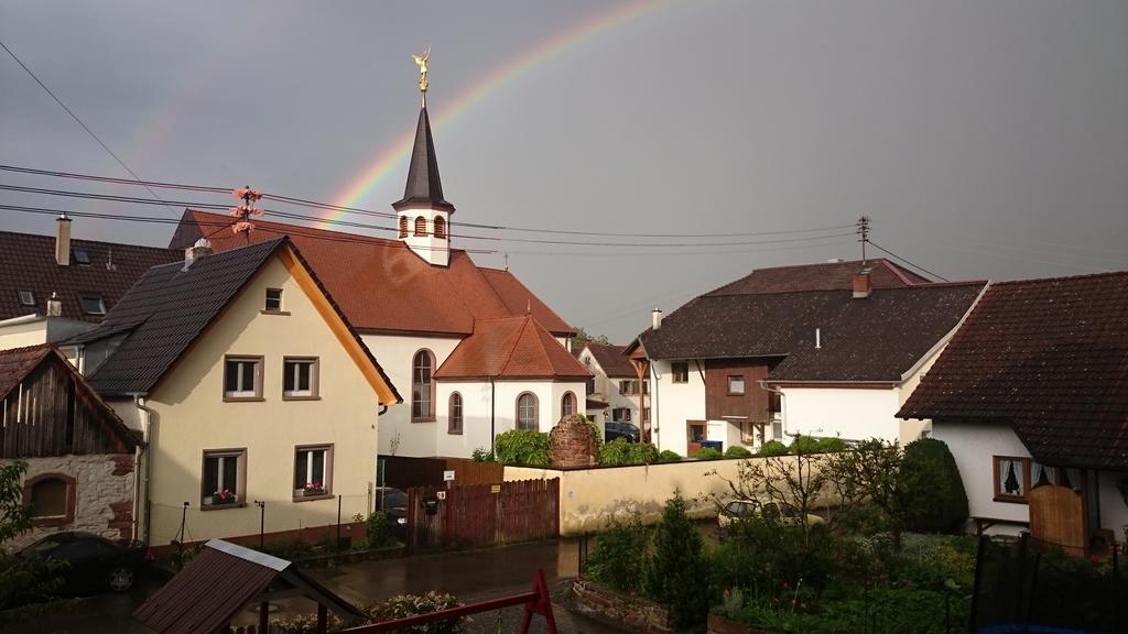 Ferienwohnung Sonnenschein Rheinhausen Dış mekan fotoğraf